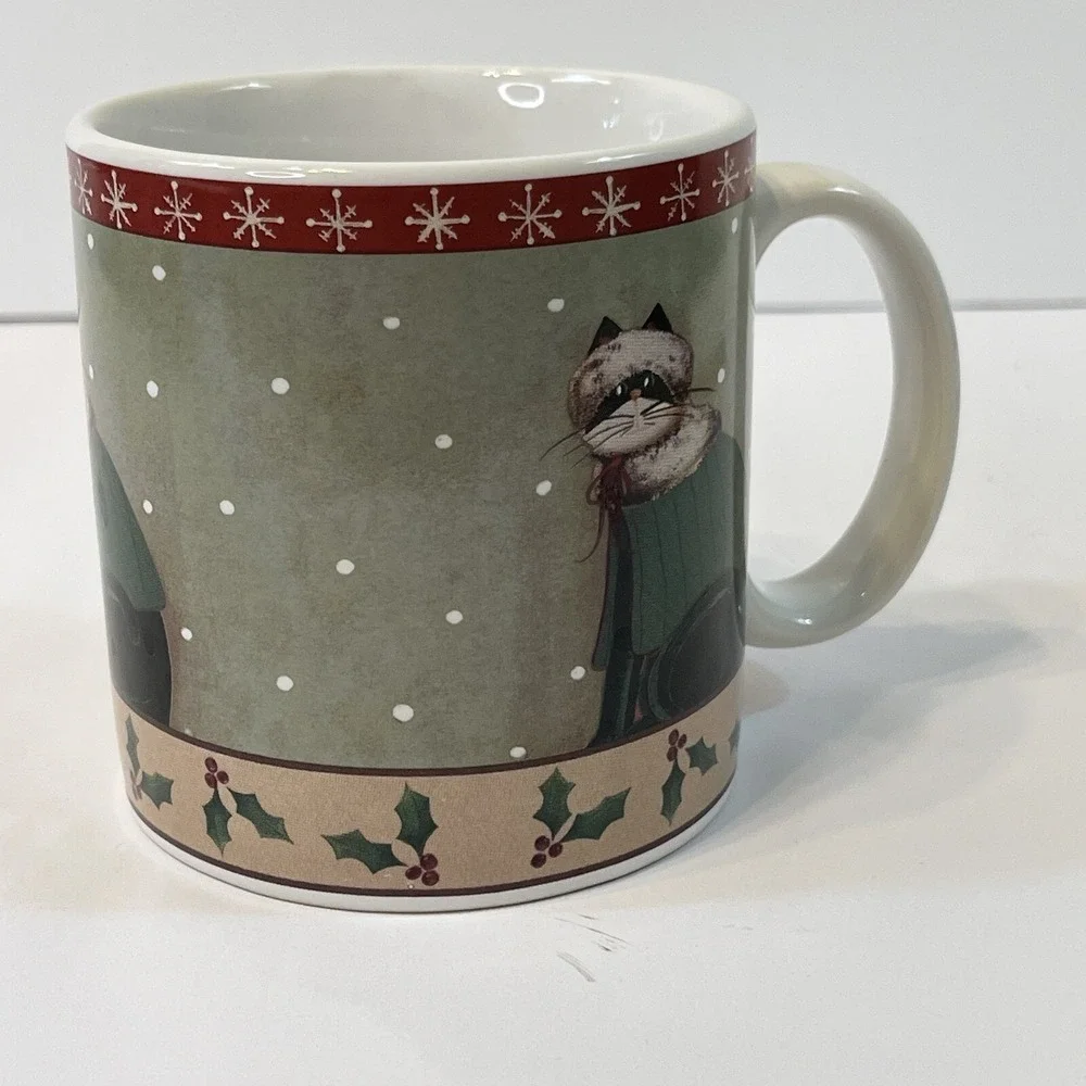 Oneida Holiday Cats Coffee Cup Mug Christmas Fiddlestix Green Sweater Holly Snow